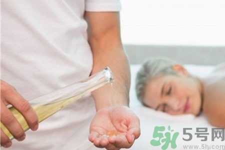甘油會(huì)堵塞毛孔嗎？甘油堵塞毛孔怎么辦？