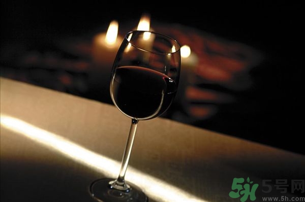 葡萄酒什么時(shí)候過濾？自制葡萄酒多久可以過濾？