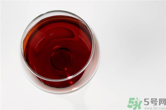 葡萄酒不能和什么一起吃？葡萄酒和什么食物相克？