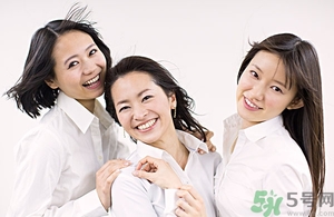 頭發(fā)枯黃稀少怎么辦？頭發(fā)又黃又少怎么辦？