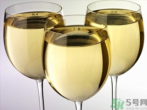 葡萄酒不能和什么一起吃？葡萄酒和什么食物相克？