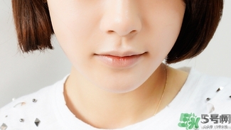 vant氣墊cc黑色和白色哪款好？vant36.5氣墊cc黑色和白色區(qū)別