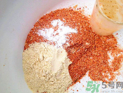 秋天釣魚用什么餌料？秋季釣魚用什么餌料好？