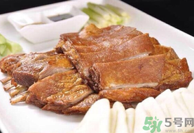 秋天可以吃羊肉嗎？秋天適合吃羊肉嗎？