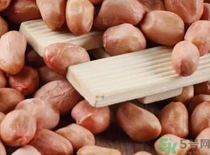 生花生吃多了會怎么樣？生花生吃多了會長胖嗎？