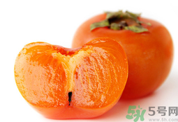 新鮮柿子皮可以吃嗎？吃了柿子皮怎么辦？