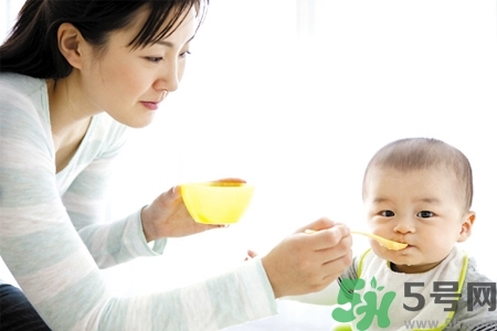 寶寶不吃藥可以加在奶里面嗎？寶寶不吃藥怎么喂比較好？