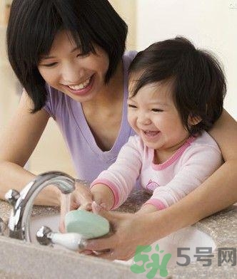 秋季幼兒如何預(yù)防感冒？秋季幼兒感冒怎么辦？