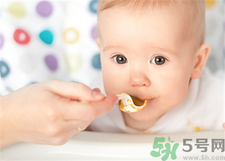 怎么判斷寶寶積食？寶寶積食吃什么食物好？