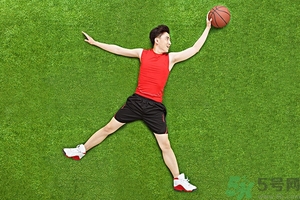 打籃球腿抽筋怎么辦？打籃球小腿抽筋怎么辦？