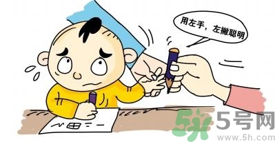 孩子左撇子怎么辦？孩子左撇子需要糾正嗎？