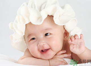 10月份可以斷奶嗎？幾月份斷奶最好？