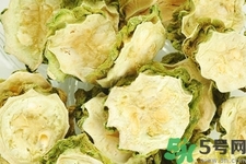 新鮮苦瓜片和干苦瓜片泡水哪個(gè)好？苦瓜片泡水喝的功效