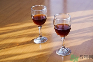 小孩能喝紅酒嗎,小孩喝紅酒好嗎？