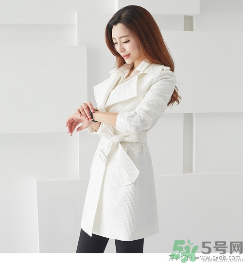 十月份可以穿風(fēng)衣嗎？風(fēng)衣什么時候穿？