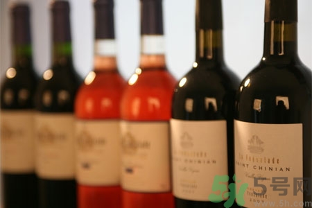 紅酒開瓶后能放多久？開瓶后的葡萄酒能放多久？