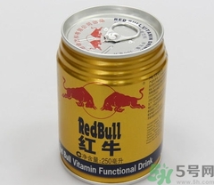 紅牛是碳酸型飲料嗎？喝紅牛有什么好處和壞處？