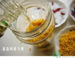桂花酒可以加蜂蜜嗎？桂花酒可以和蜂蜜一起吃嗎？