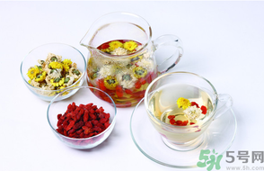 桂花和菊花可以一起泡茶嗎？桂花可以和能一起喝嗎？