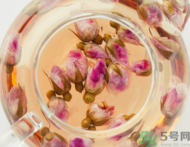 桂花茶和玫瑰花能一塊泡水喝嗎？桂花和玫瑰花一起喝有什么功效？