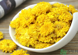 菊花茶過(guò)期了能喝嗎？過(guò)期的菊花茶還能喝嗎？