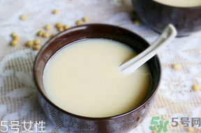 早上喝豆?jié){有什么好處？早上喝豆?jié){會(huì)胖嗎？