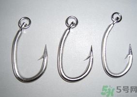 釣鯽魚用幾號(hào)鉤？釣鯽魚用什么鉤型的魚鉤？