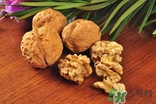 經(jīng)常手轉核桃油什么好處？手轉核桃的作用有哪些？