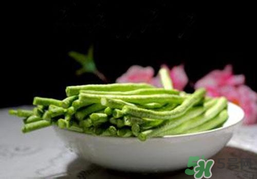 豇豆沒炒熟有毒嗎？吃沒炒熟的豇豆中毒怎么辦？