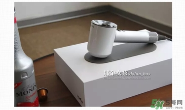 dyson吹風(fēng)機(jī)好用嗎？dyson戴森吹風(fēng)機(jī)評(píng)測(cè)