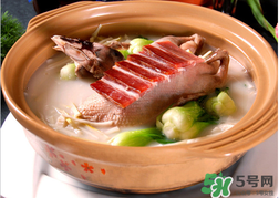 鴨肉和雞肉哪個營養(yǎng)好些?鴨肉和雞肉能一起吃嗎? 鴨肉和雞肉哪個營養(yǎng)好些?鴨肉和雞肉能一起吃嗎?