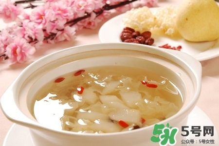 喝銀耳紅棗湯對身體好嗎？長期吃銀耳紅棗湯有什么好處？