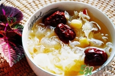 喝銀耳紅棗湯會(huì)上火嗎？上火能喝銀耳紅棗湯嗎？