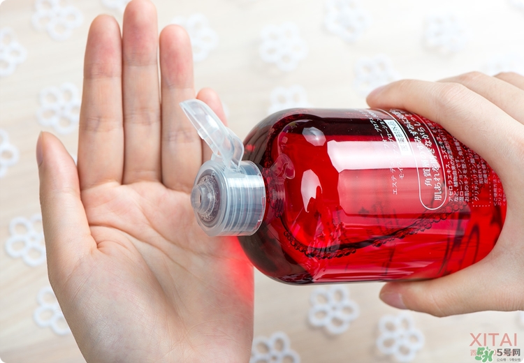 伊詩(shī)露櫻桃爽膚水怎么樣？esthe dew櫻桃水好用嗎？
