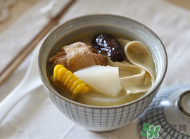 雞肉可以和白蘿卜一起燉湯嗎？雞肉和白蘿卜能一起吃嗎？