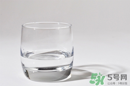 喝白酒能解牙痛嗎？牙痛能喝白酒嗎？