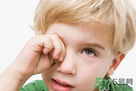 孩子為什么老眨眼睛？孩子總眨眼睛怎么回事？