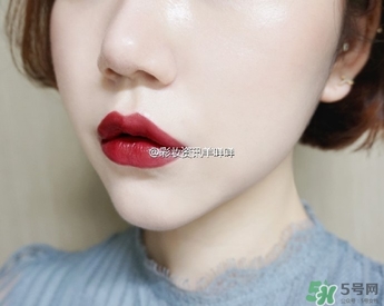 磚紅色是什么顏色？磚紅色口紅試色