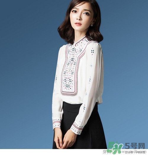 磚紅色口紅配什么妝容？磚紅色口紅適合什么妝？