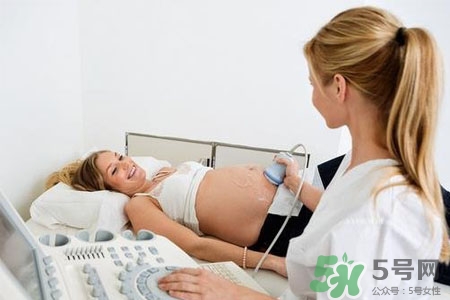 生孩子下面要剃陰毛嗎？分娩時需要剃毛嗎？