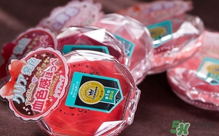 canmake腮紅膏怎么用？canmake腮紅膏使用方法