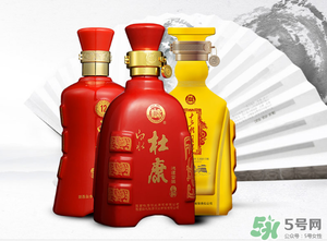 白酒可以帶上飛機(jī)嗎？飛機(jī)可以托運(yùn)白酒嗎？