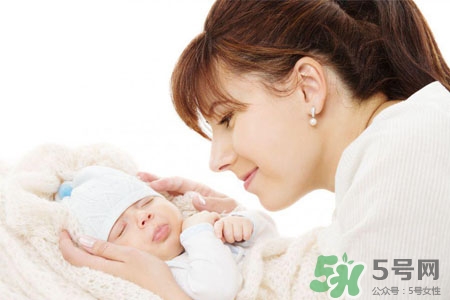 產(chǎn)婦可以用暖寶寶嗎？產(chǎn)婦能用暖宮貼嗎？