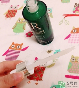 赫蓮娜綠寶瓶怎么用？赫蓮娜綠寶瓶精華使用方法