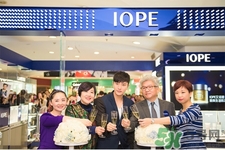 iope氣墊粉底替換裝怎么換？亦博氣墊bb霜怎么換替換裝？