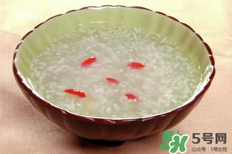 米酒變酸是怎么回事？米酒酸了應(yīng)該怎么辦？