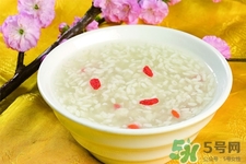 米酒能下奶嗎？產(chǎn)婦喝米酒能下奶嗎？
