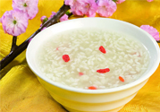 米酒能下奶嗎？產(chǎn)婦喝米酒能下奶嗎？