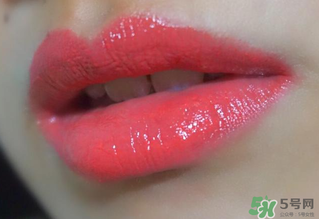 ysl和香奈兒口紅哪個(gè)好？ysl52和香奈兒43對(duì)比