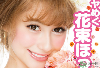 canmake花瓣腮紅珠光還是啞光好？canmake腮紅珠光好看還是啞光？